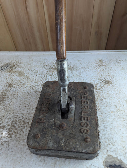 Antique Peerless Boeckh 25 Floor Scrubber Sweeper - view 3