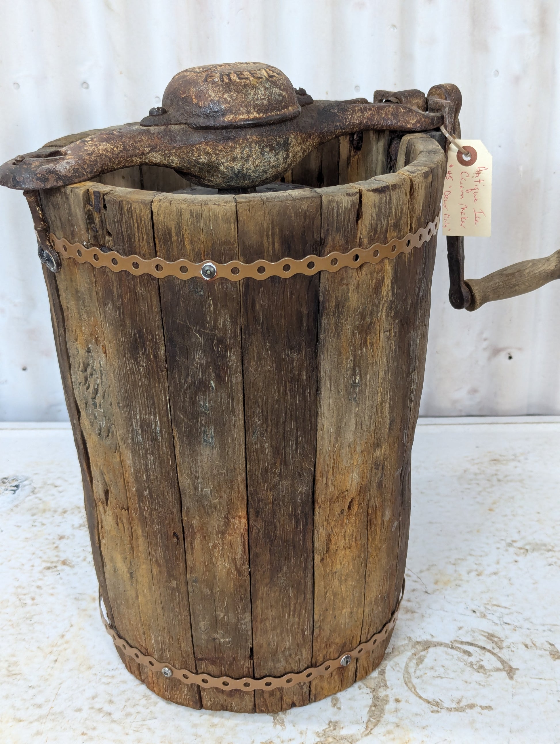 Antique Peerless Dana 2 Quart Ice Cream Maker Freezer - view 10