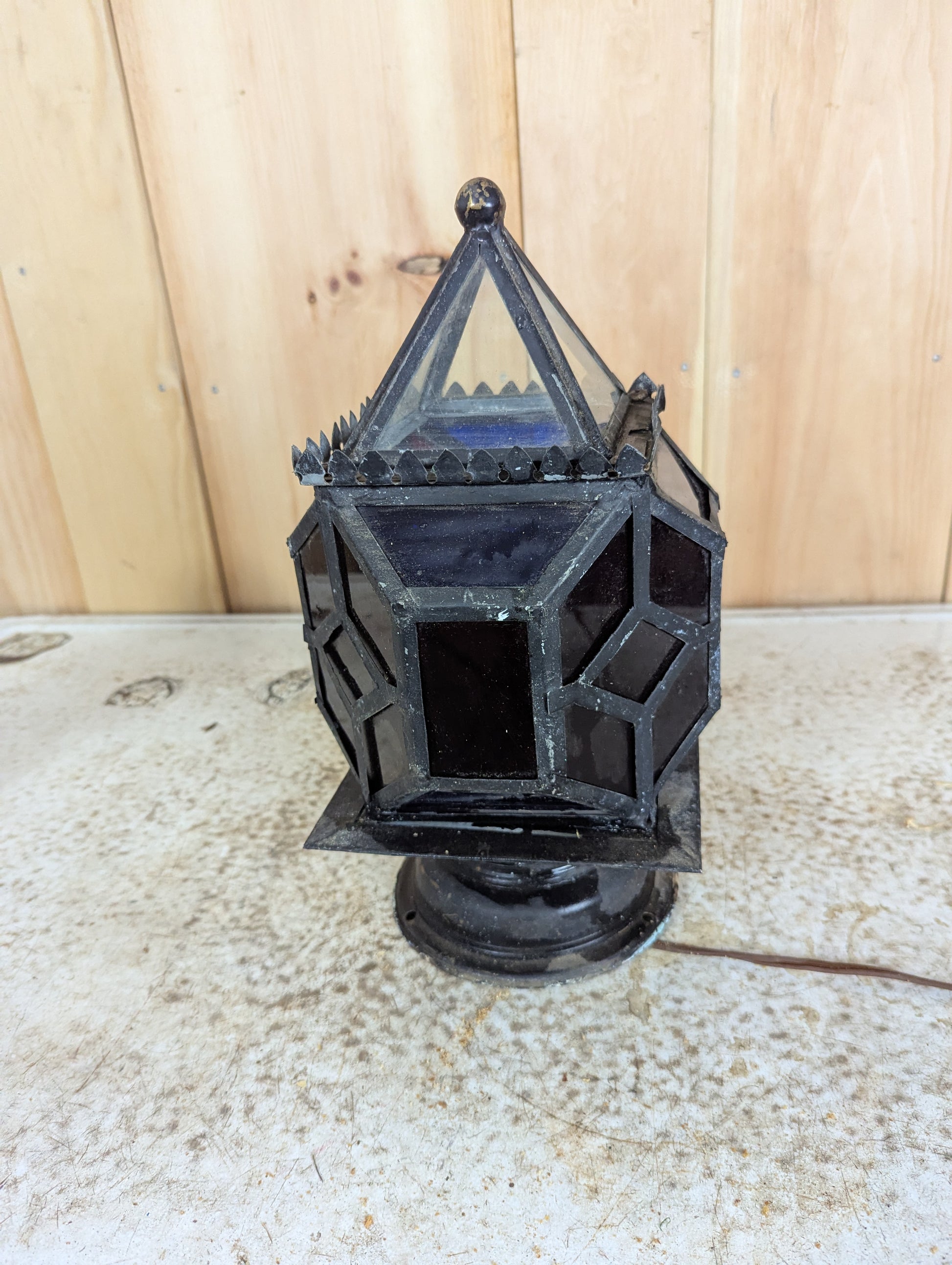 Antique Porch Lamp - view 4