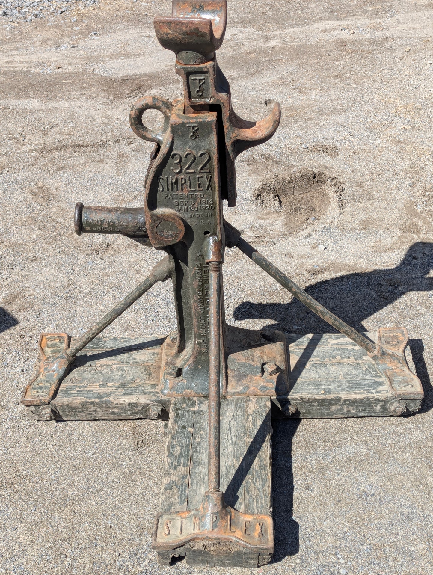 Antique Simplex no. 322 10-Ton Reel Jack With Base - view 4