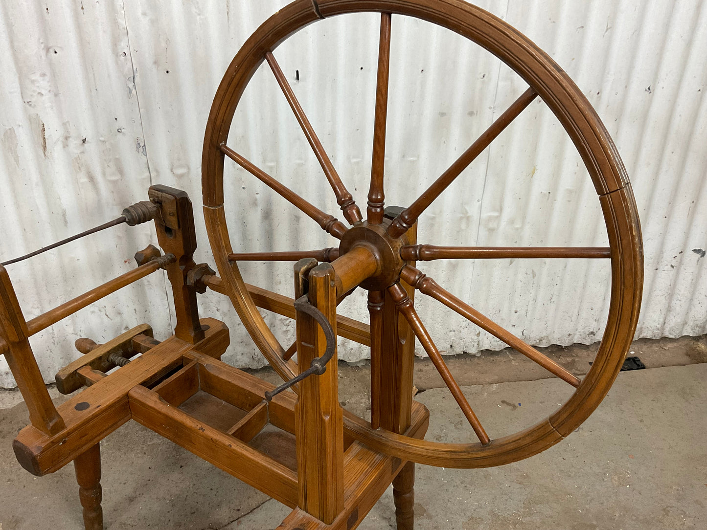 Antique Spinning Wheel - view 2