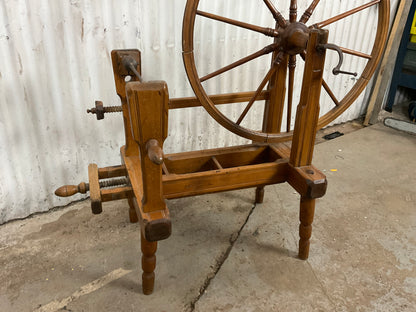 Antique Spinning Wheel - view 4