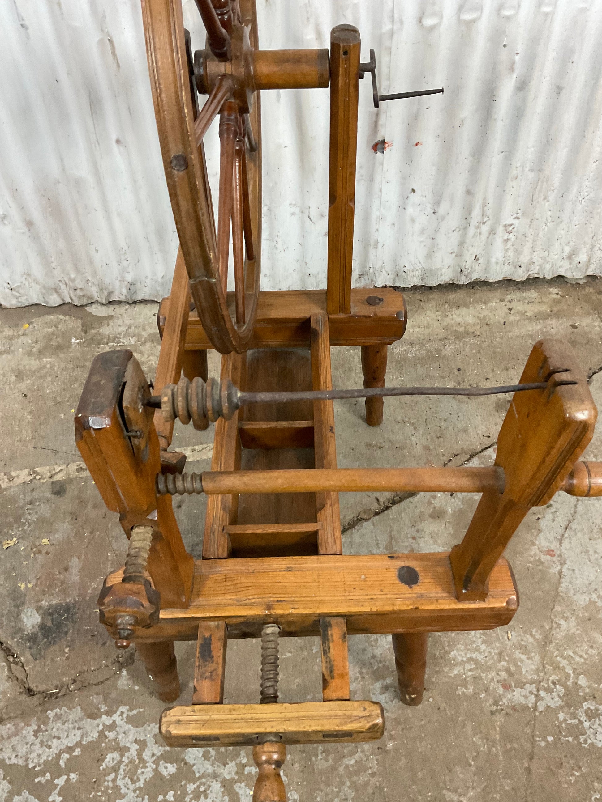 Antique Spinning Wheel - view 7