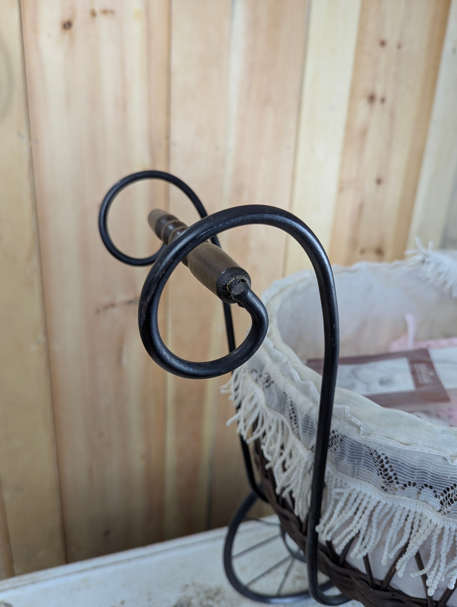 Antique Style Carriage - view 3