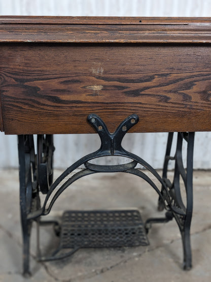 Antique White Sewing Machine - view 12