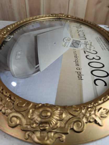 Antique Wood 17" x 23" Oval Bubble Glass Picture Frame - view 4