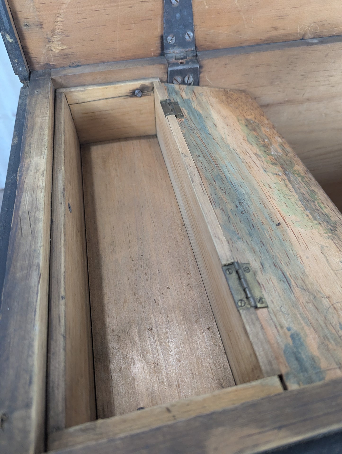 Antique Wooden Carpenter’s Trunk - view 11