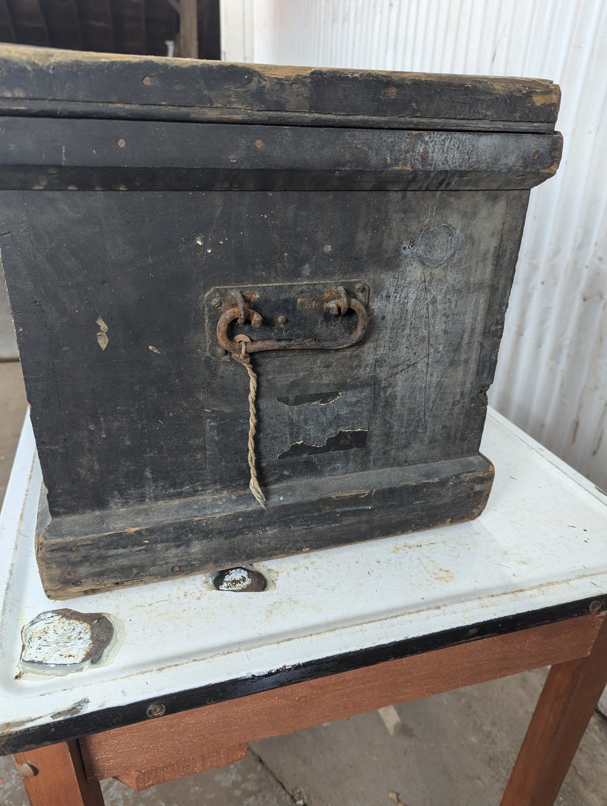 Antique Wooden Carpenter’s Trunk - view 4