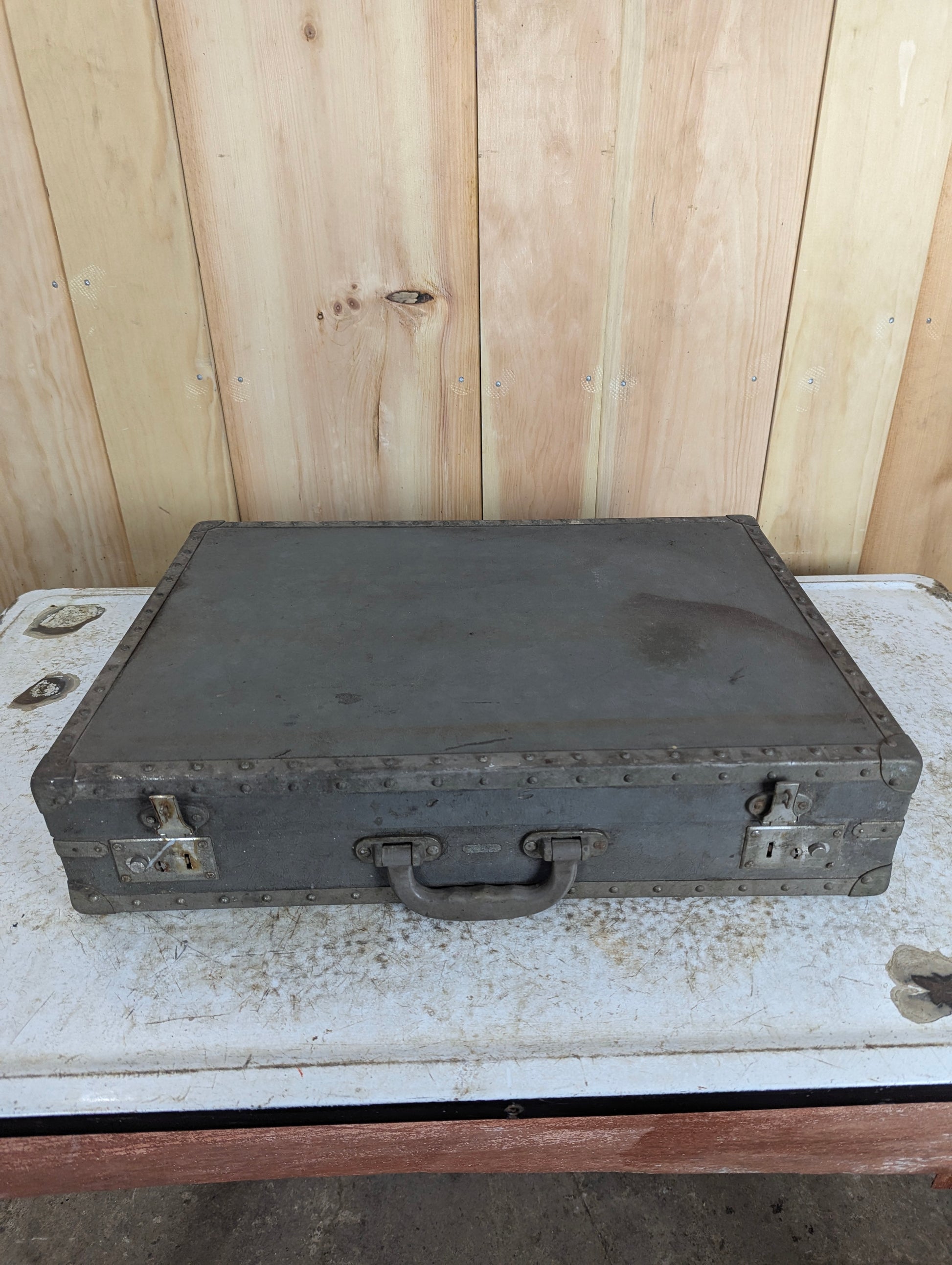 Briefcase - view 4