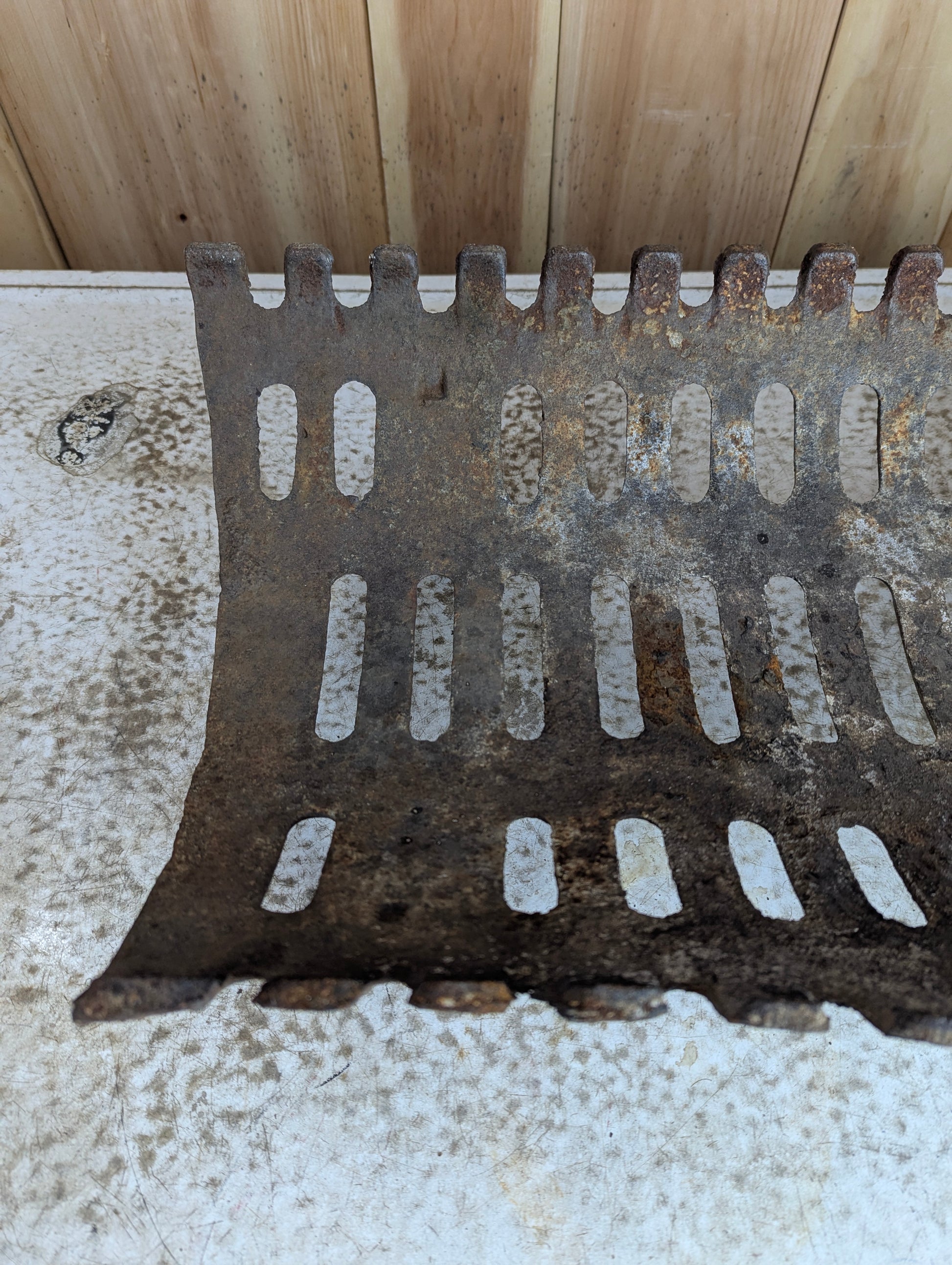 Cast iron Fireplace Grate - view 2