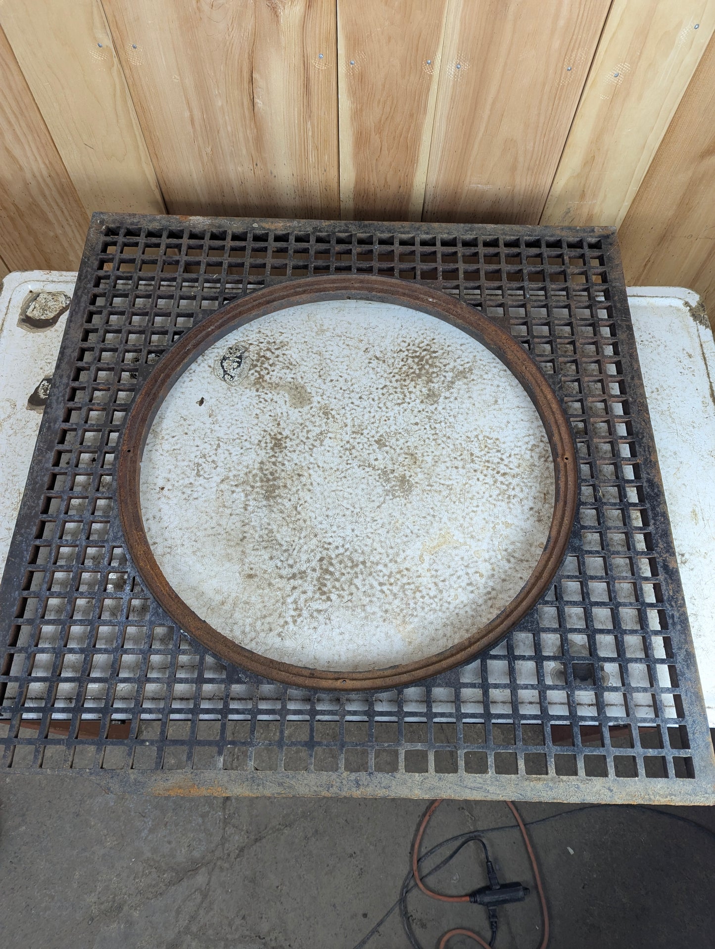Cast Iron Manhole Industrial Grade - Chipped