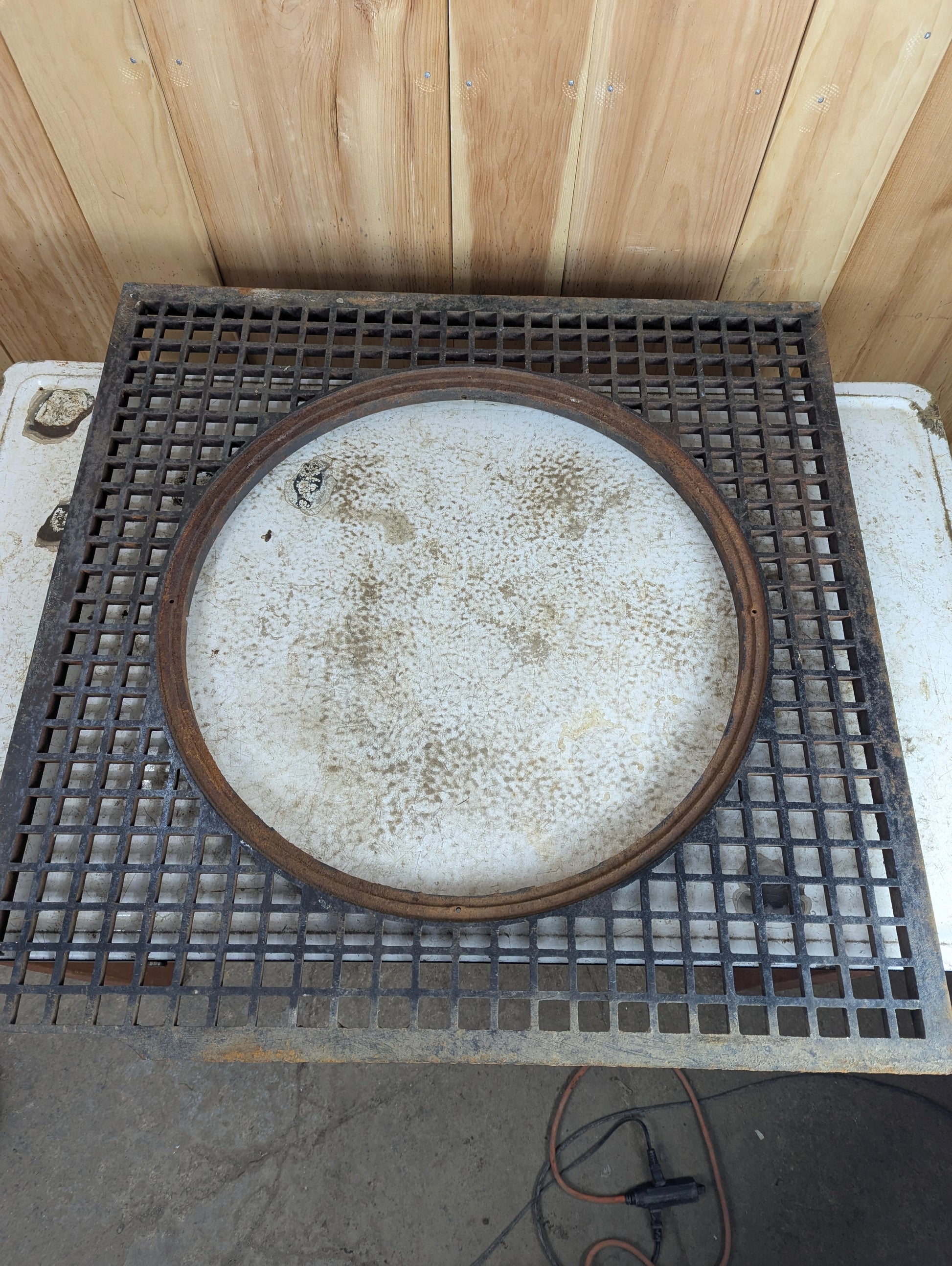 Cast Iron Manhole Industrial Grade - Chipped