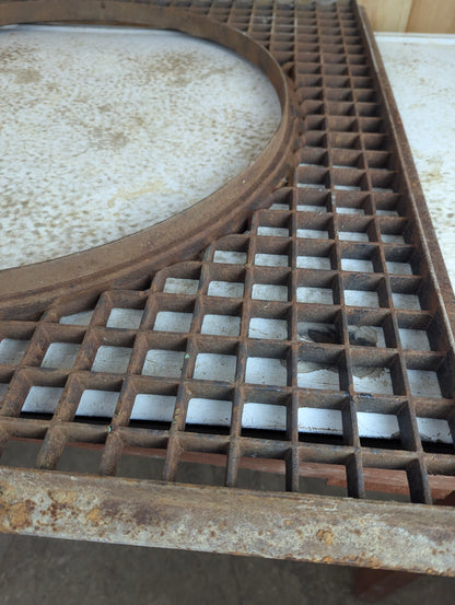 Cast Iron Manhole Industrial Grade - Chipped - view 6