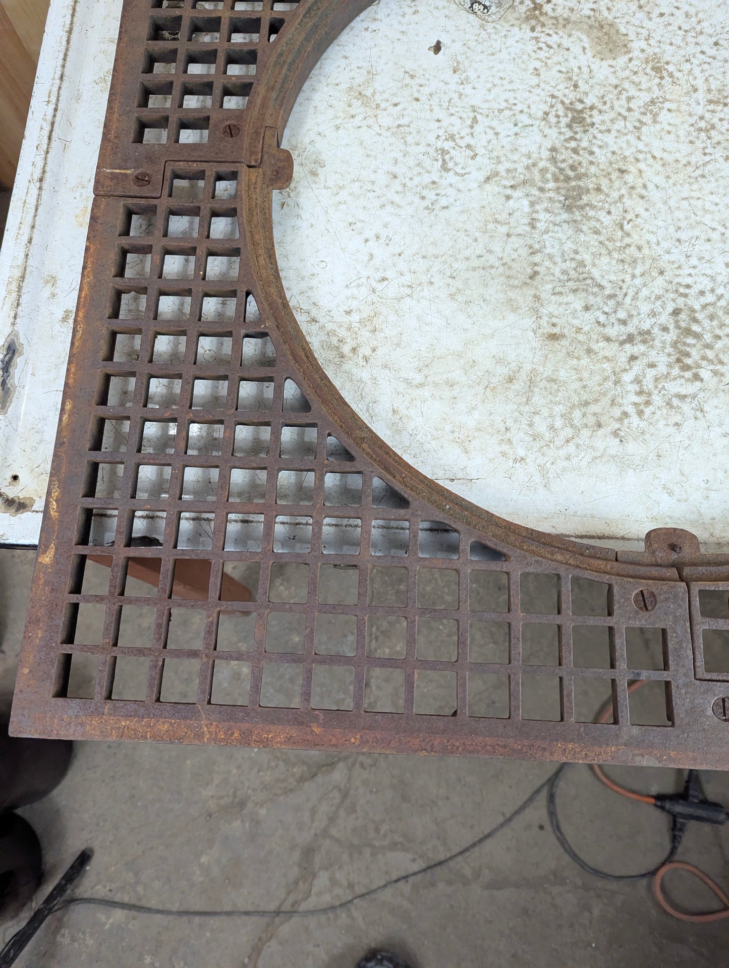 Cast Iron Manhole Industrial Grate - view 2