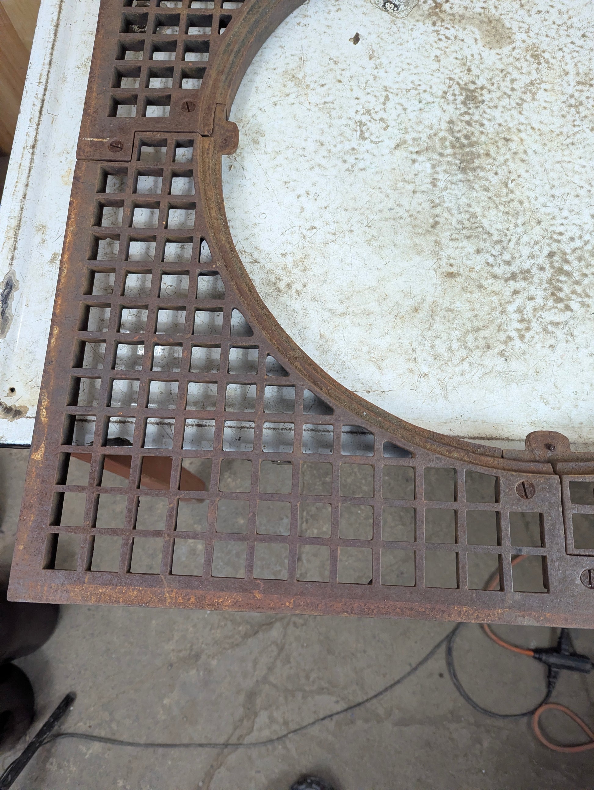 Cast Iron Manhole Industrial Grate - view 2