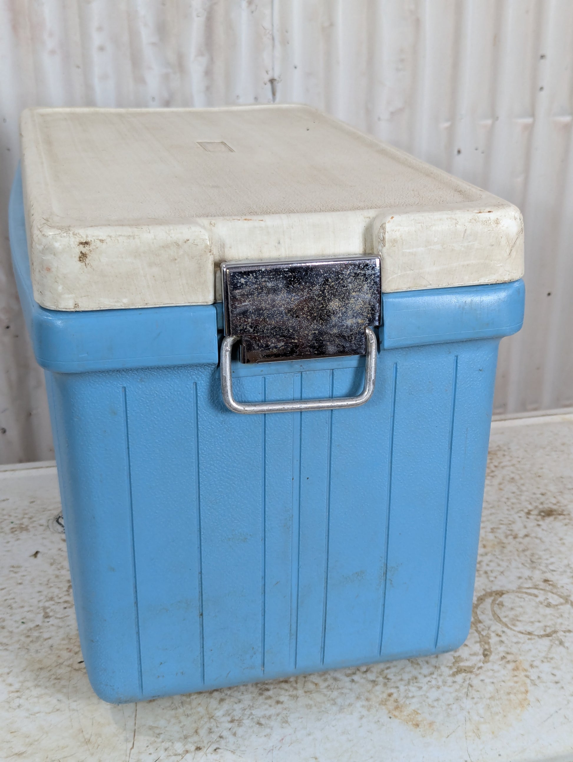 Coleman Cooler - view 2