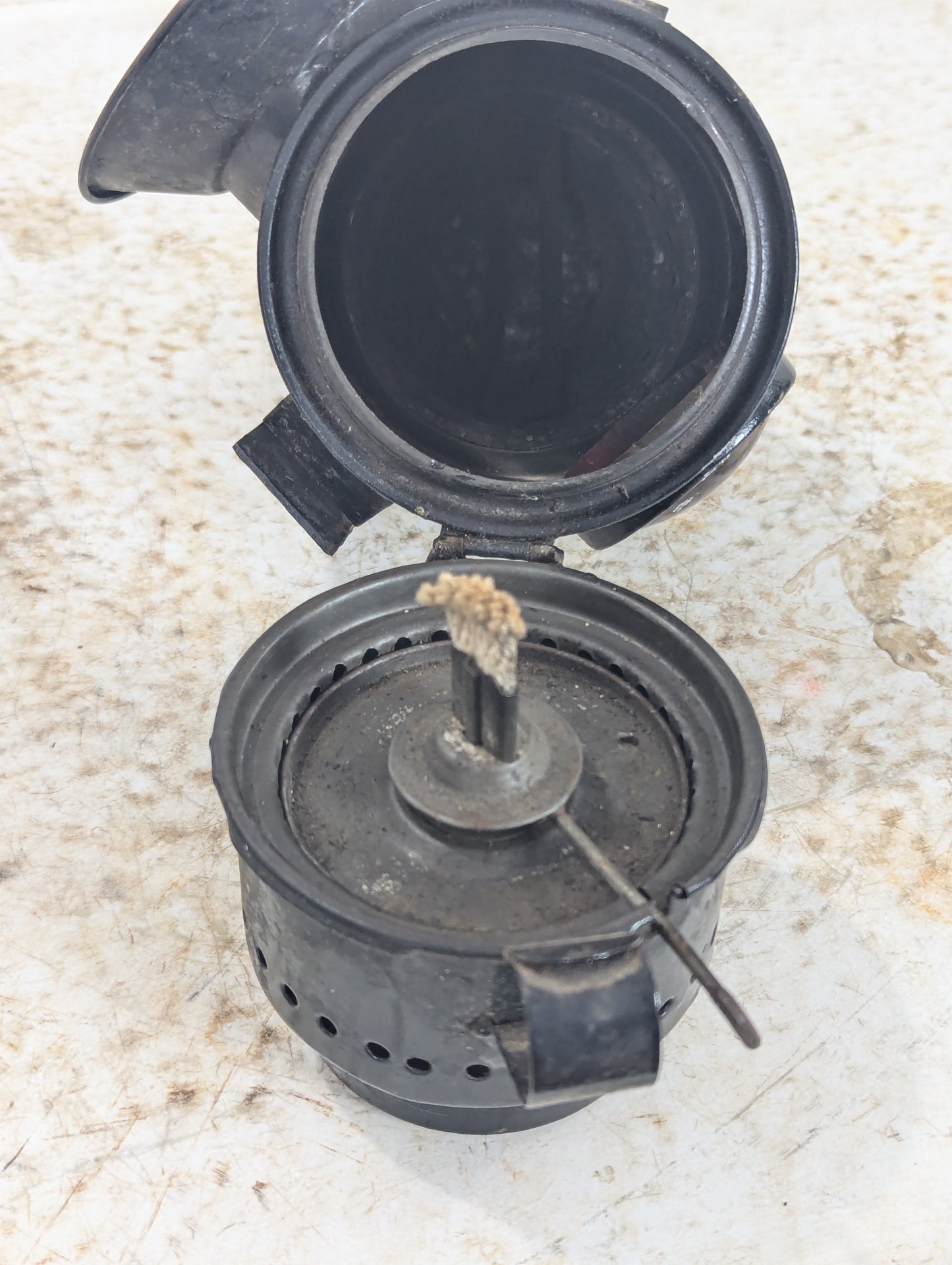 Early 1900’s Antique Chicken Coop Brooder Heater - view 5