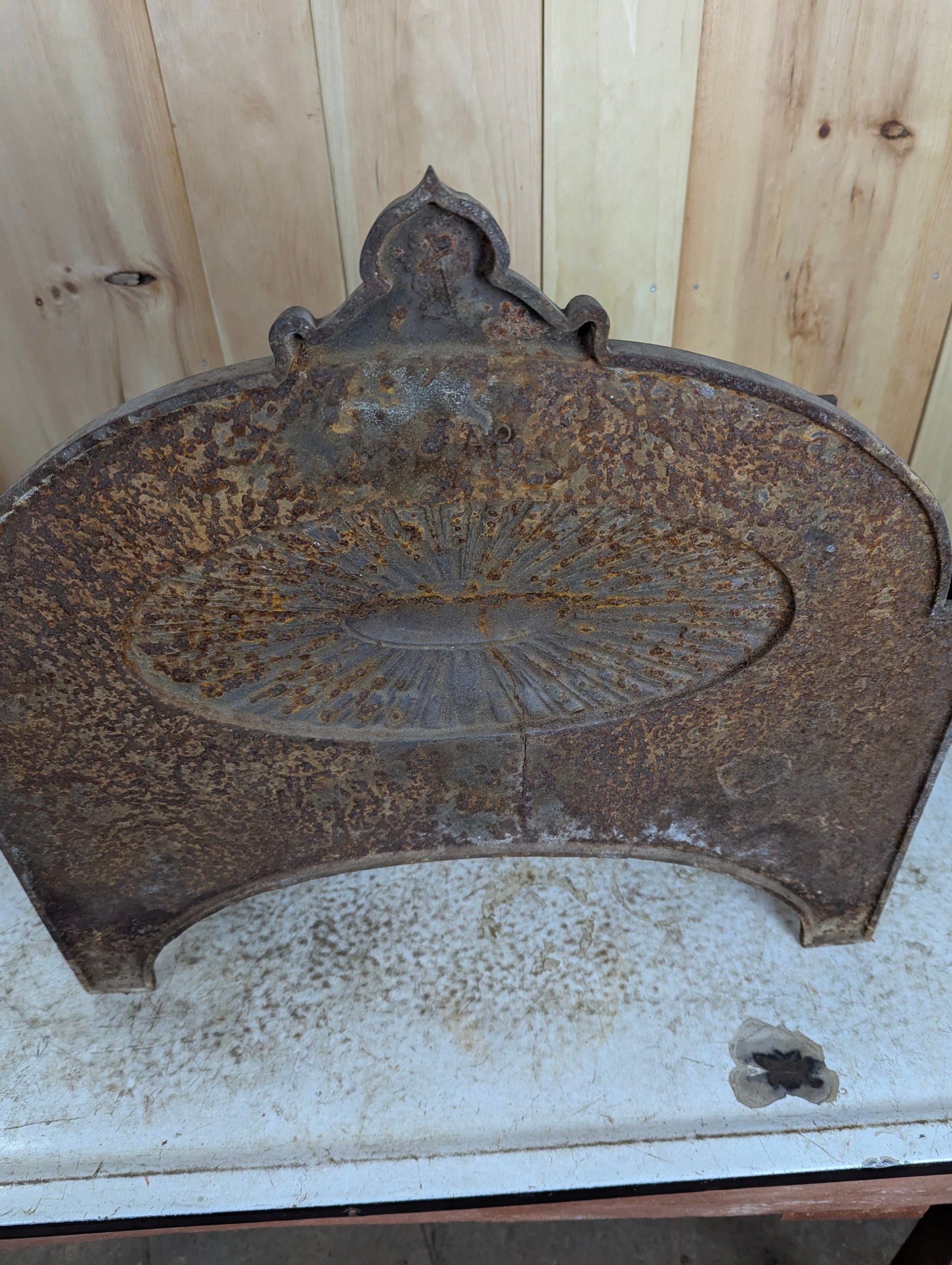 Edwardian Cast Iron Fire Basket - view 8