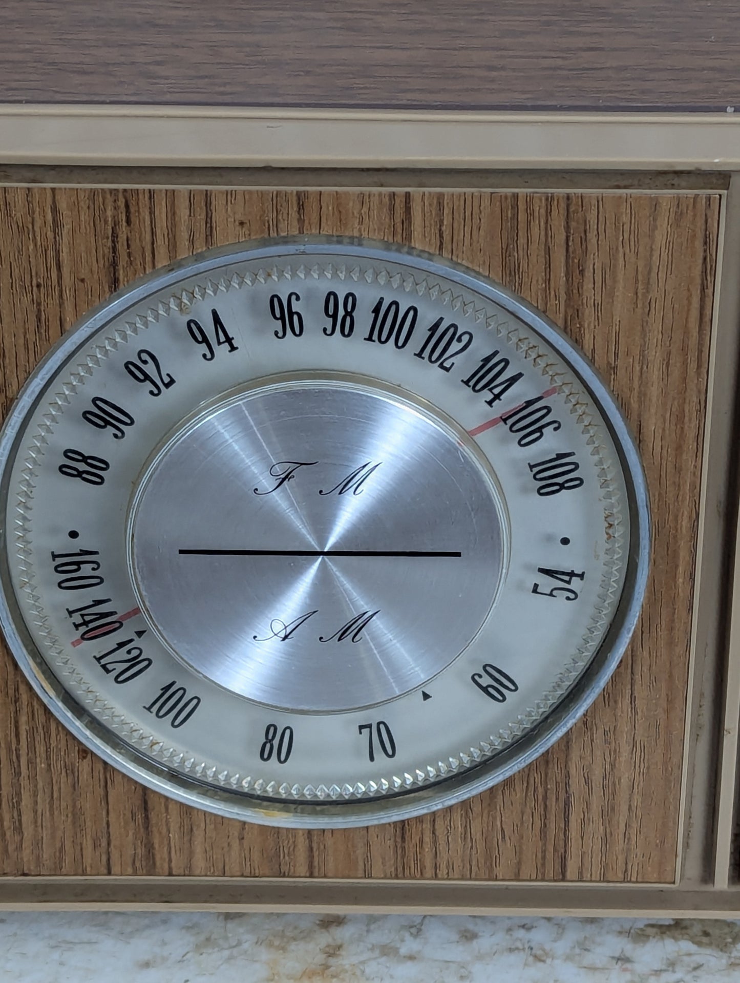 Granada AM FM Radio Model KFA-709 - view 2