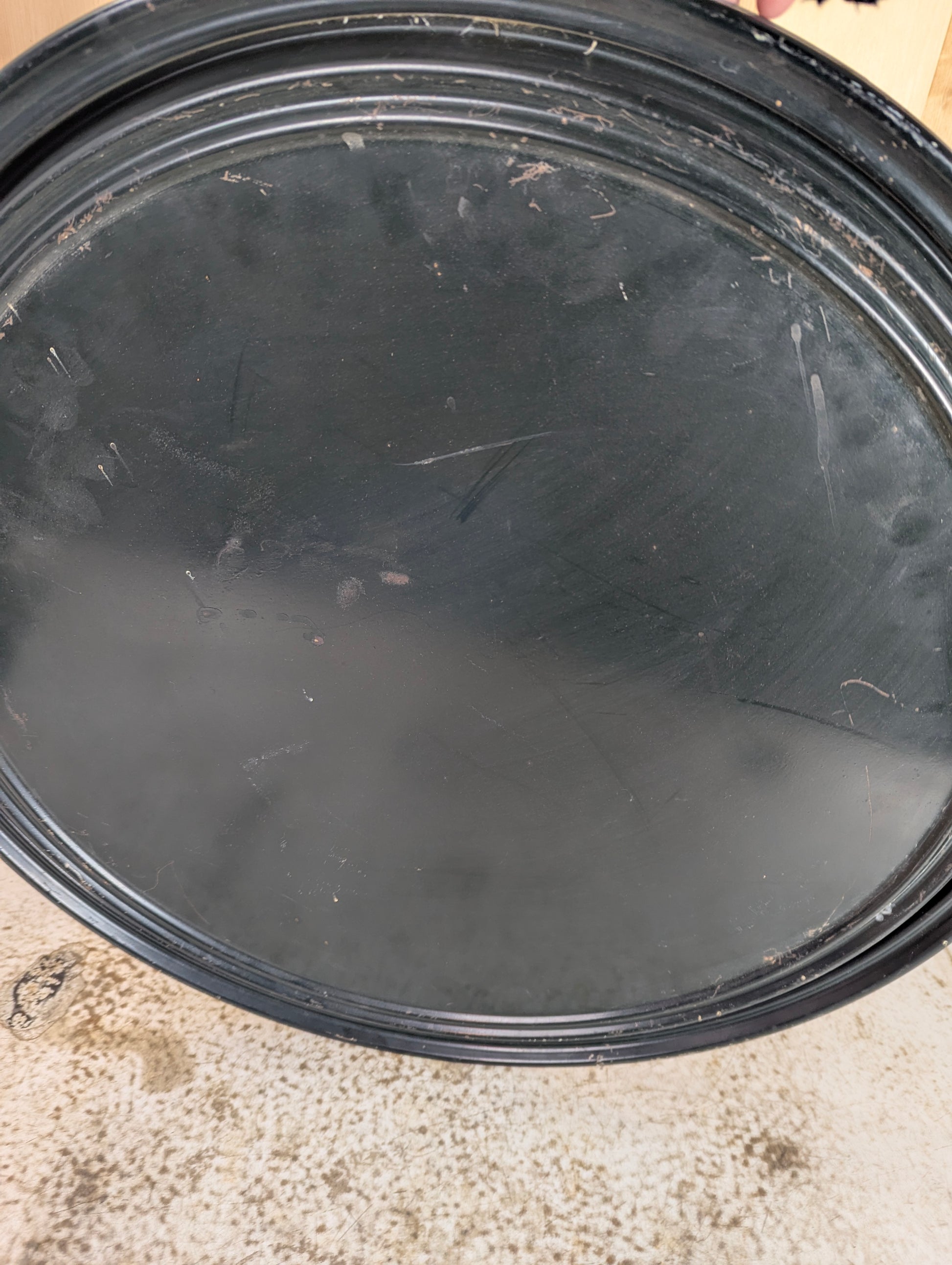 Handpainted Wildlife on Metal Barrel Lid - view 5
