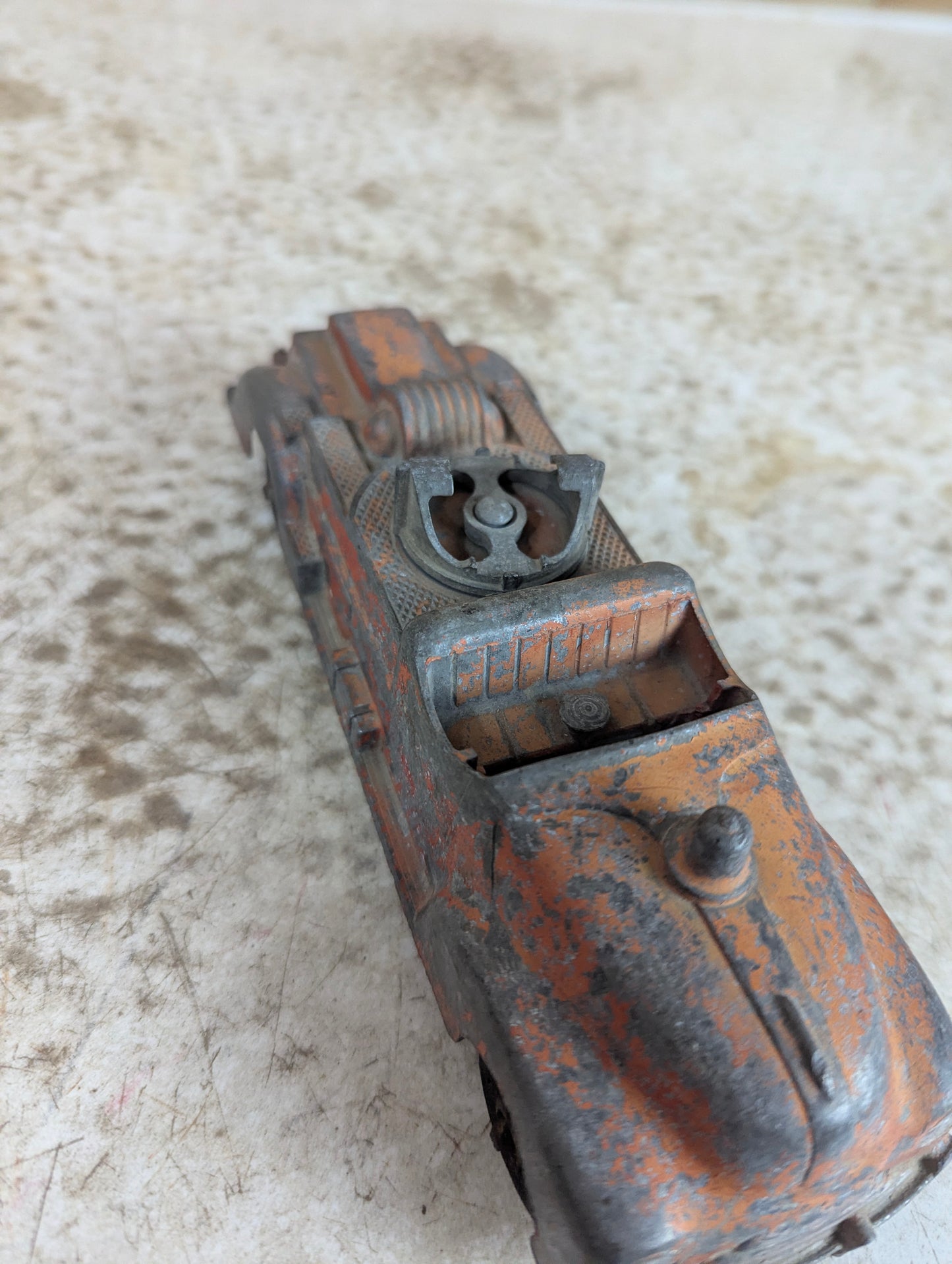 Hubley Kiddie Toy #463 Metal Fire Truck - view 3
