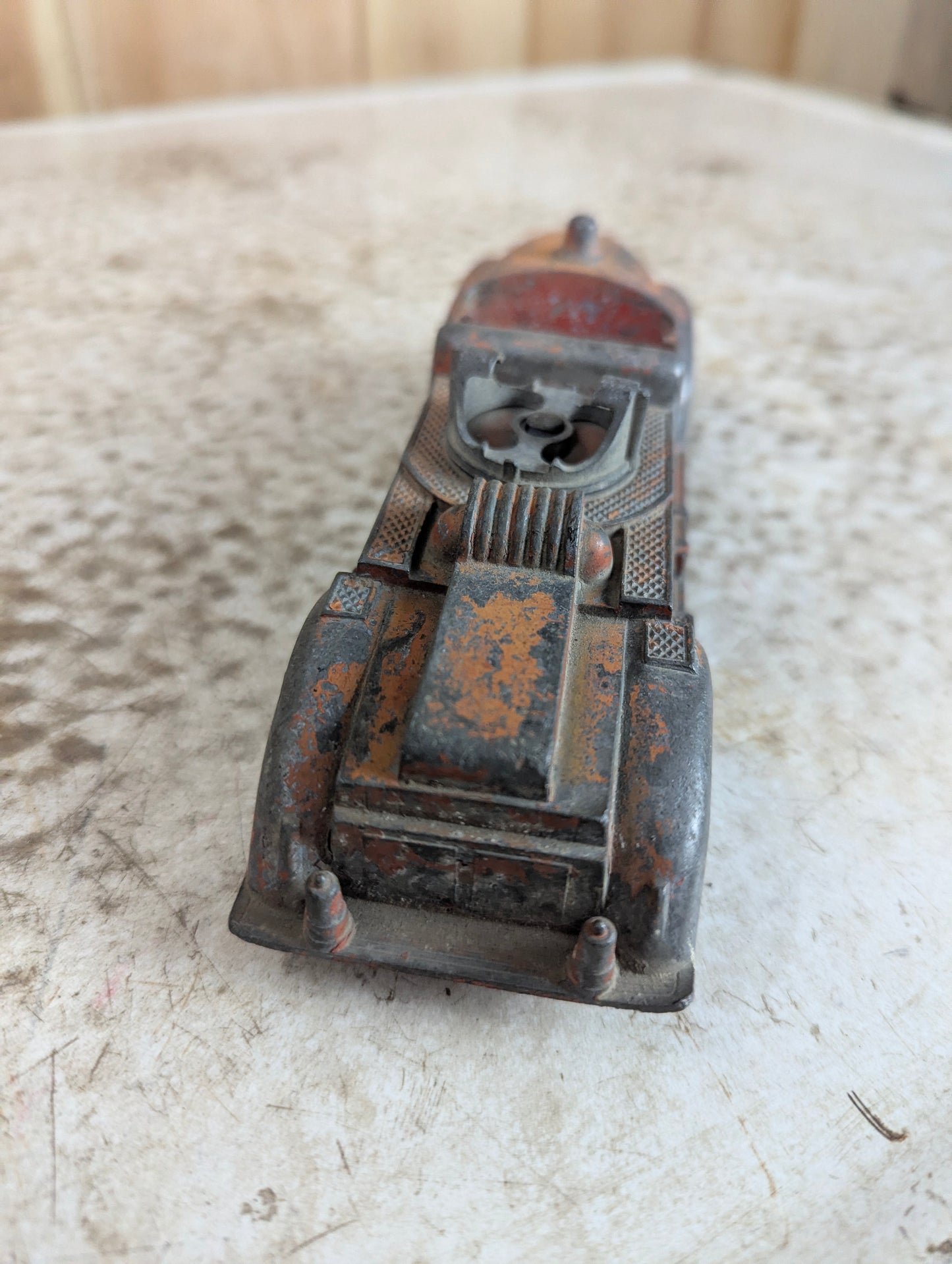 Hubley Kiddie Toy #463 Metal Fire Truck - view 4