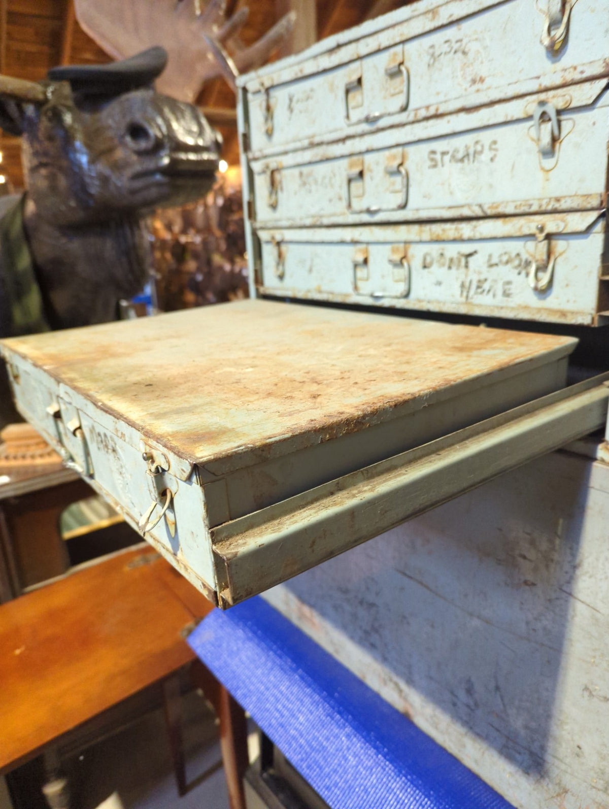 Vintage Metal 4-Drawer Parts Cabinet 20 1/2" x 17 1/4" x 14 1/2