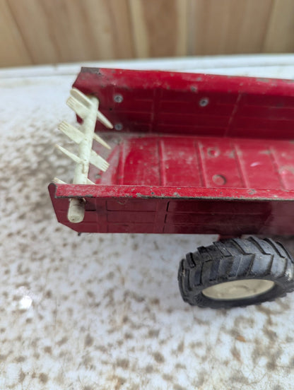Vintage 1960s Ertl Red Toy Farm Manure Spreader Wagon