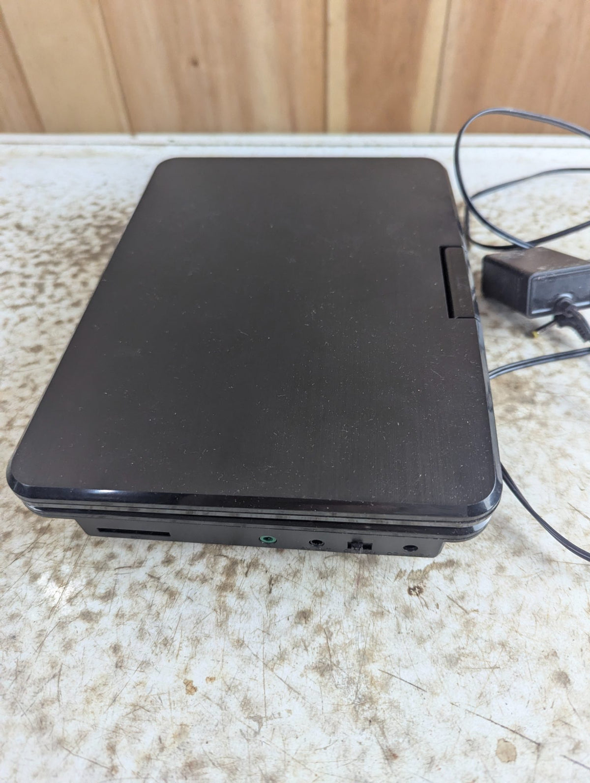 Sylvania SDVD9327 Portable DVD Player with Swivel Screen - Works