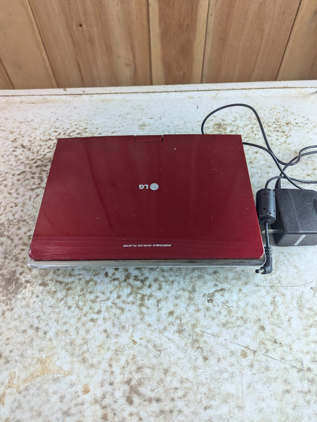 Vintage LG DP382-NR Portable DVD/CD Player with Swivel Screen and Adapter - Works