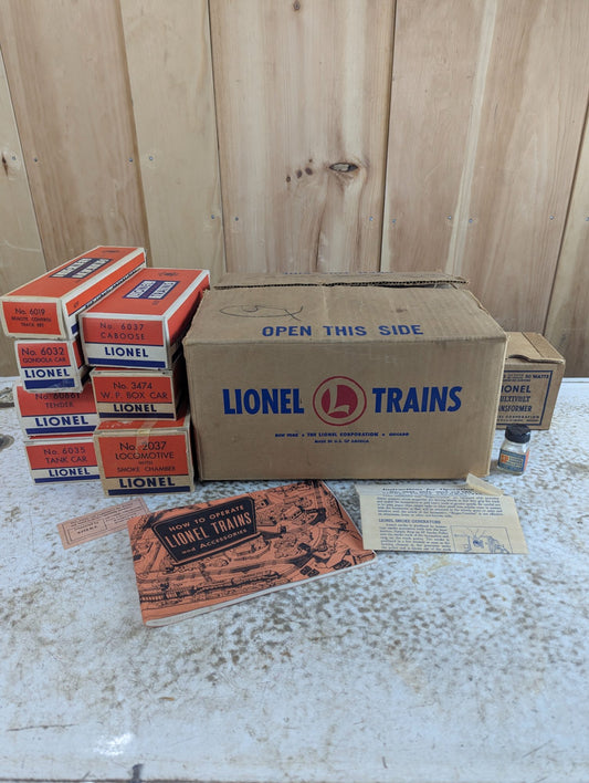 1950s Lionel Outfit No. 1511S 027 Freight Train with Smoke and Magne-Traction Set