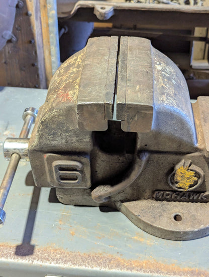 Vintage Mohawk No. 6 Cast Iron Bench Vise