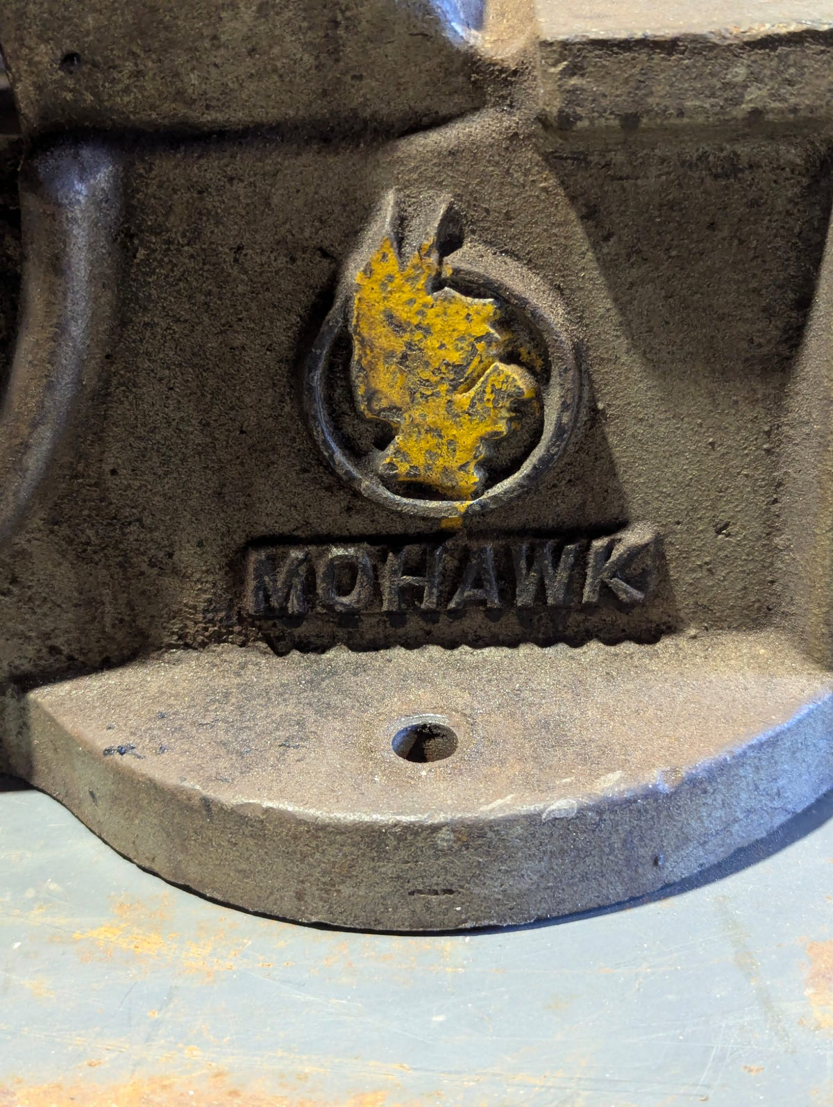 Vintage Mohawk No. 6 Cast Iron Bench Vise