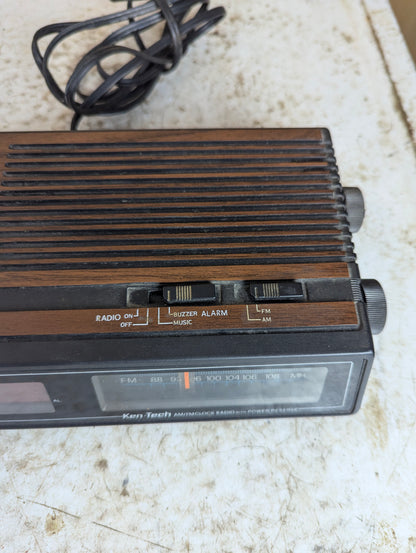 Ken-Tech AM FM Clock Radio Model R-1680 - view 3