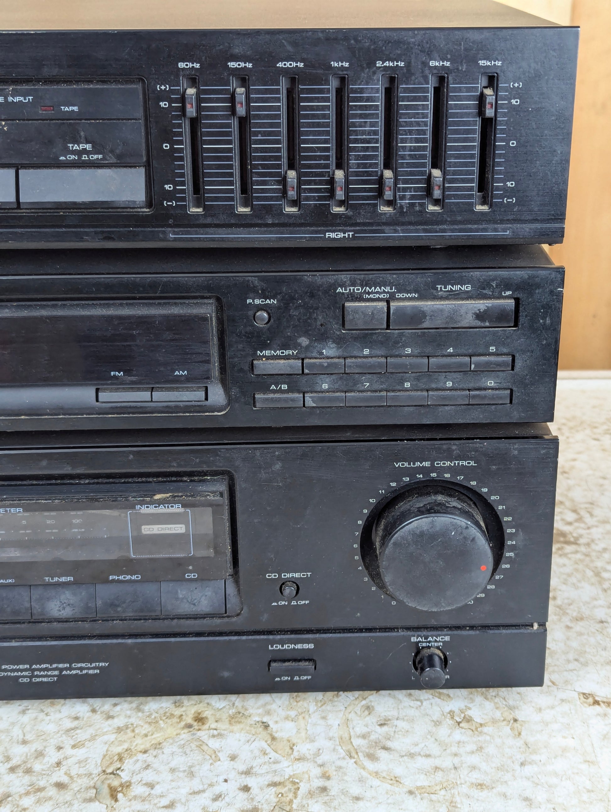 Kenwood Hi-Fi Stack with Amplifier, Tuner & Equalizer - view 4