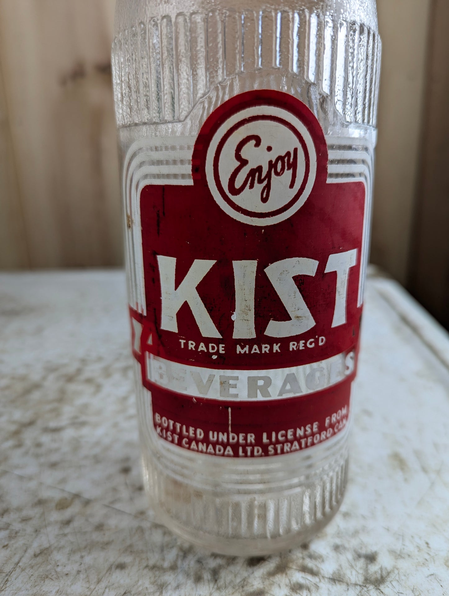 Kist Beverages 30oz Clear Glass ACL Soda Bottle