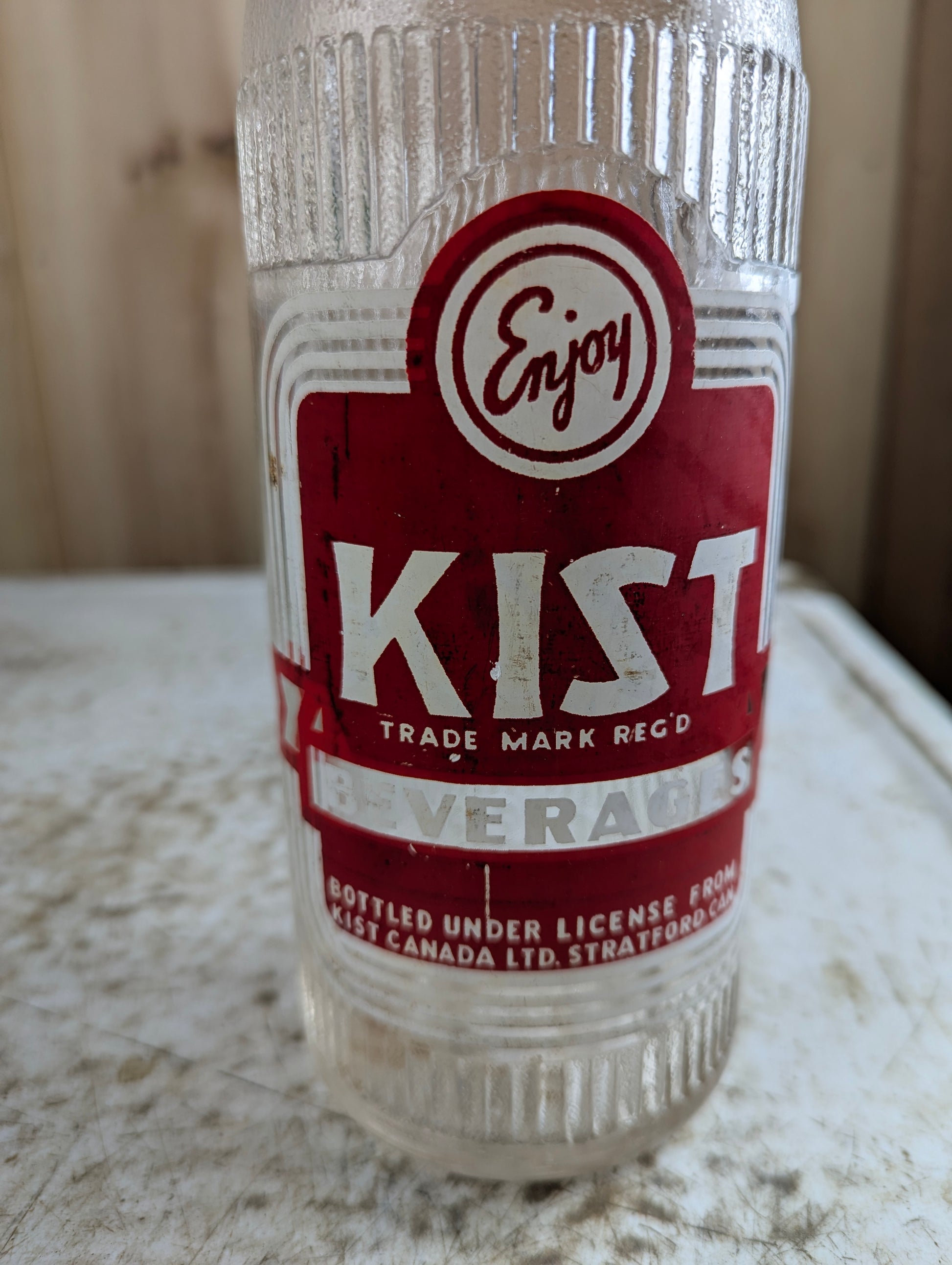 Kist Beverages 30oz Clear Glass ACL Soda Bottle
