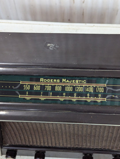 Late 1940’s Roger’s Majestc Radio - view 2