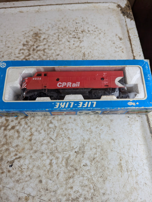 Life Like HO Scale CP Rail #4056 Locomotive