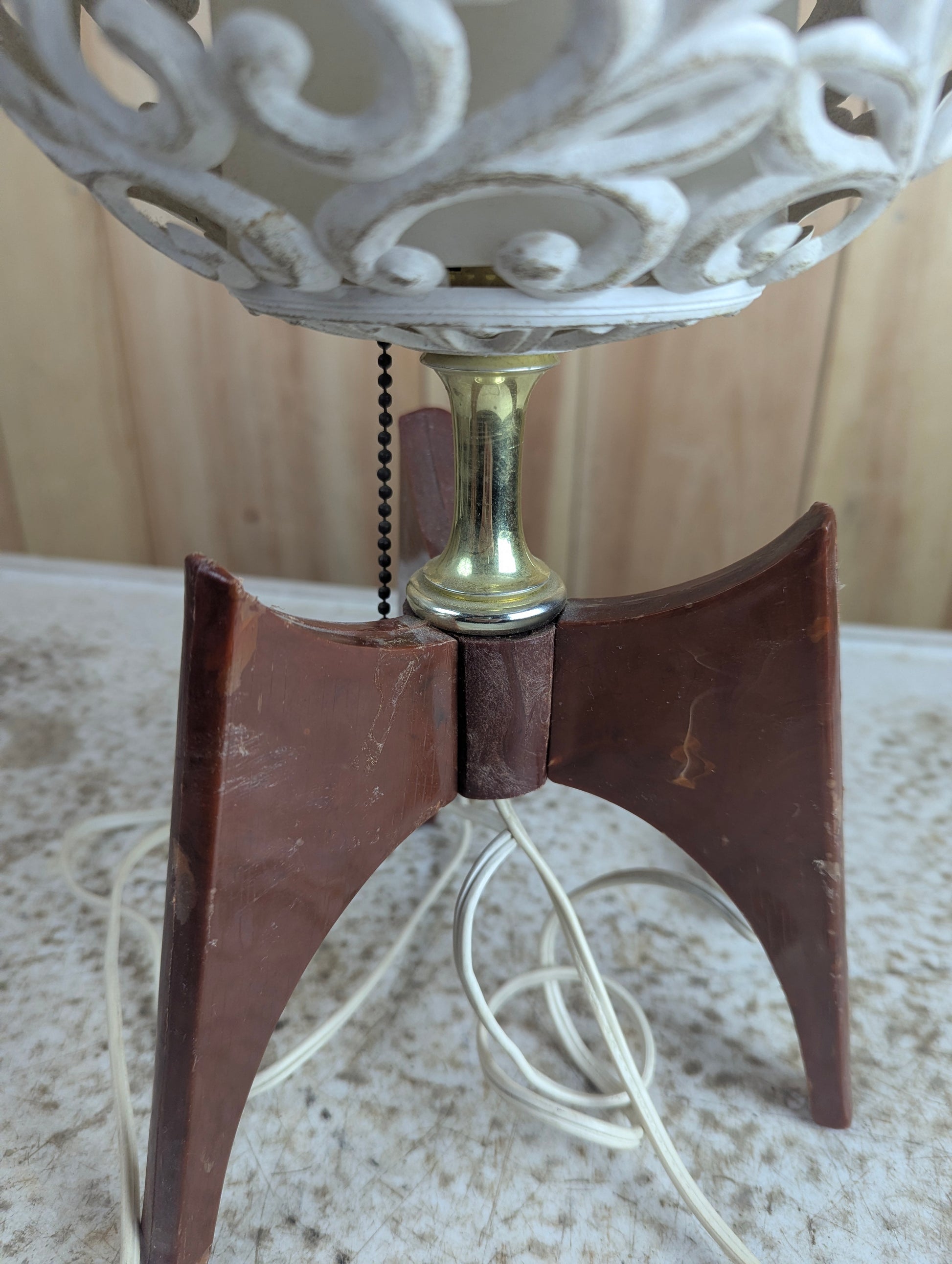 MCM Plastic Filagree Globe Table Lamp - view 5