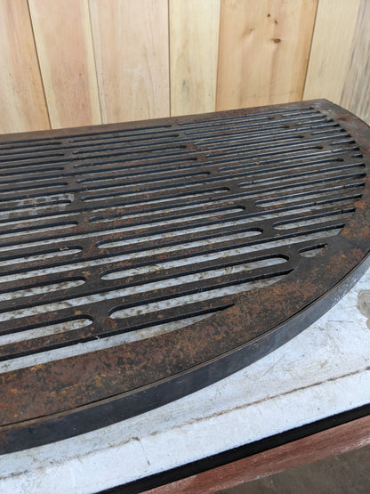 Metal Semi Circle Platform - view 3