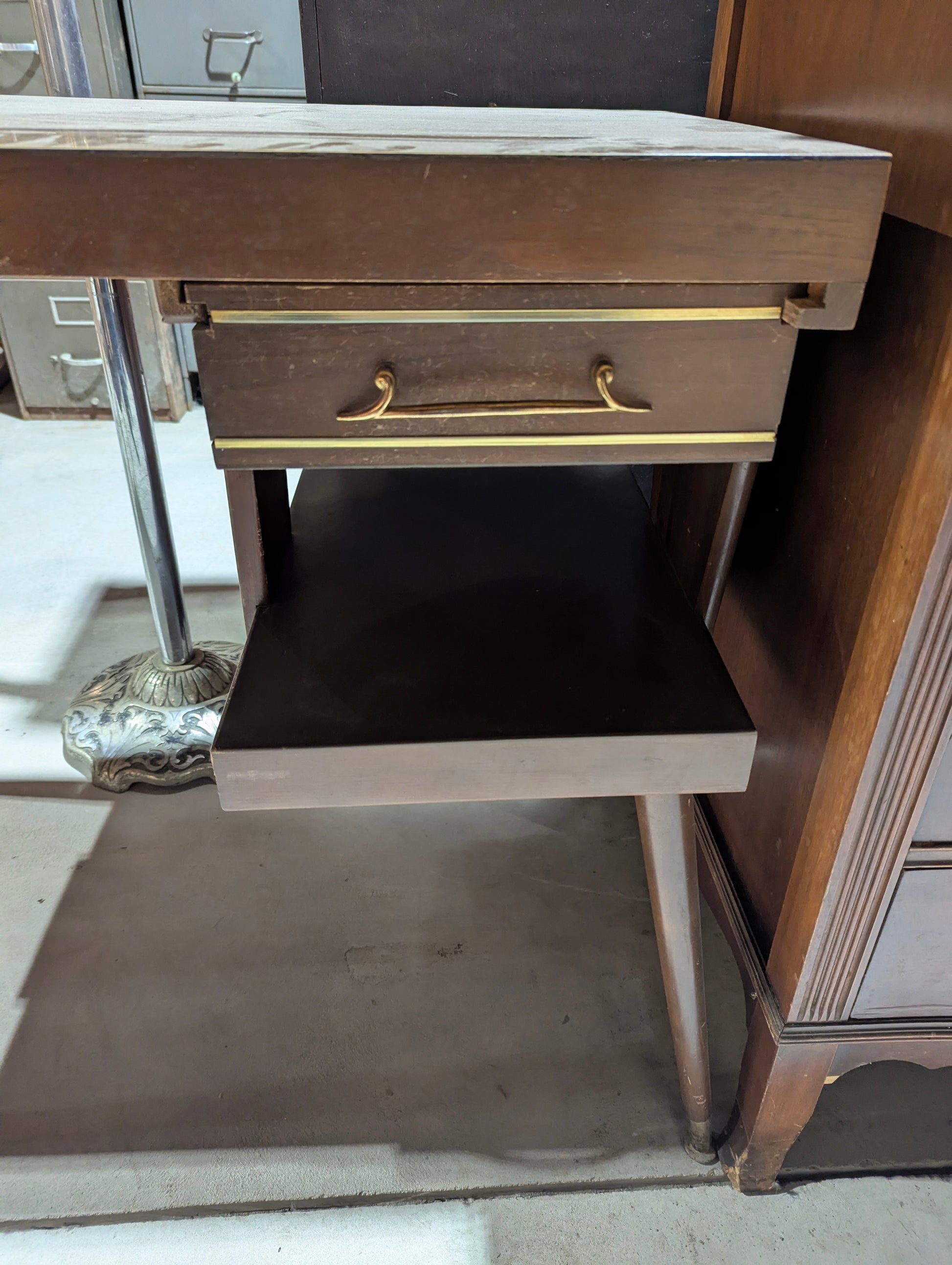 Mid-Century Modern Desk - view 3
