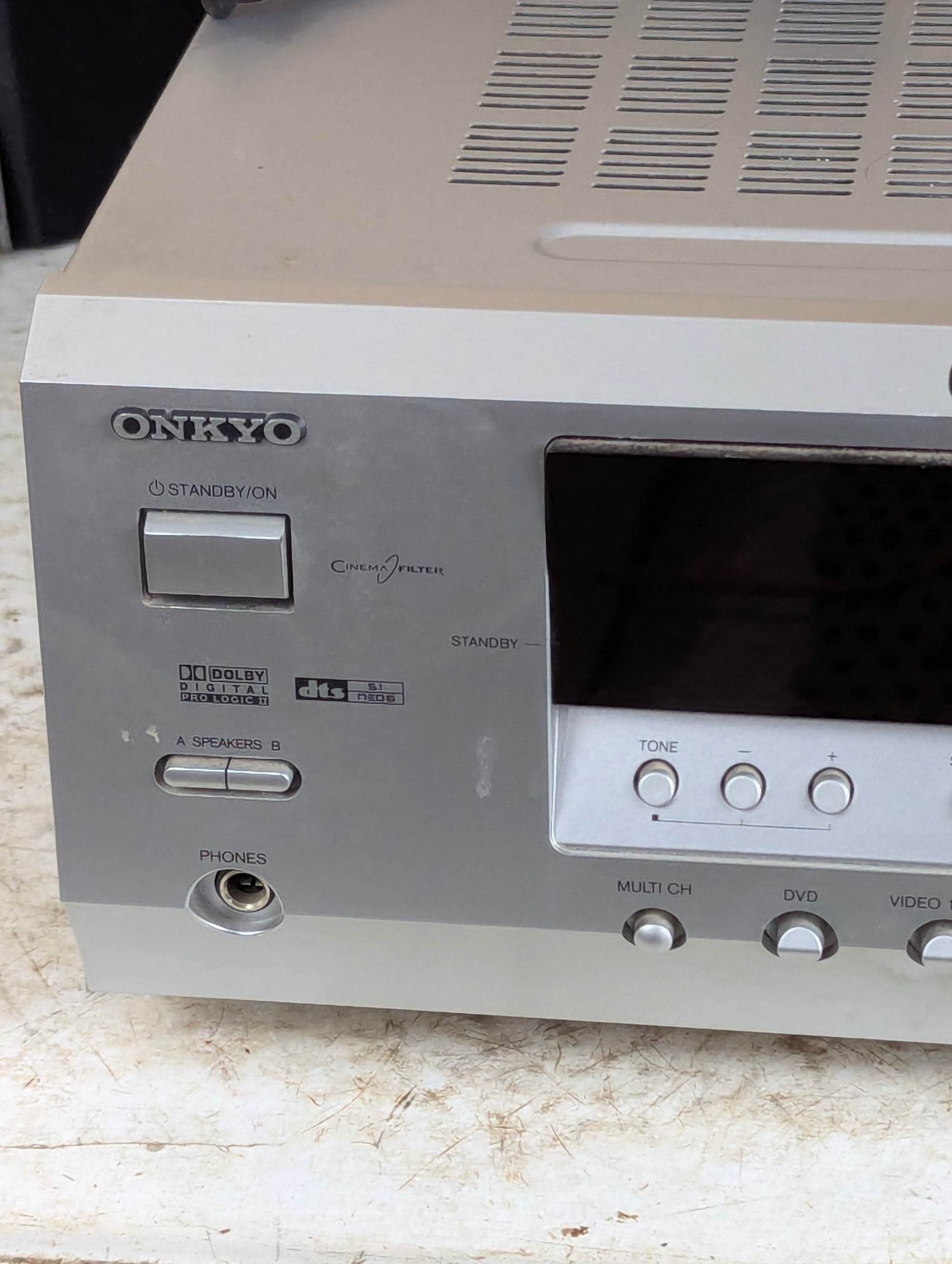 Onkyo Model HT-R340 5.1 Home Theater System - view 3