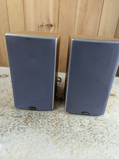 Pair of Denon Model USC-G1 Bookshelf Speakers