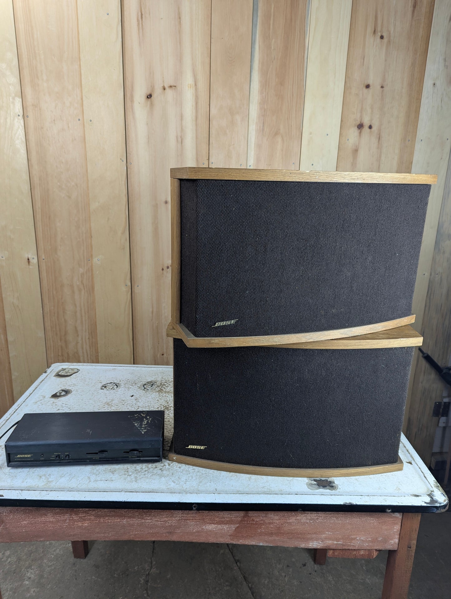 Pair of Vintage Bose 901 Series VI Speakers with Equalizer