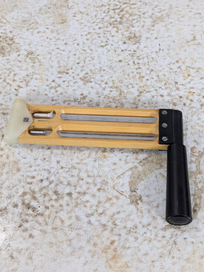 Psychrometer with Carrying Case - view 3