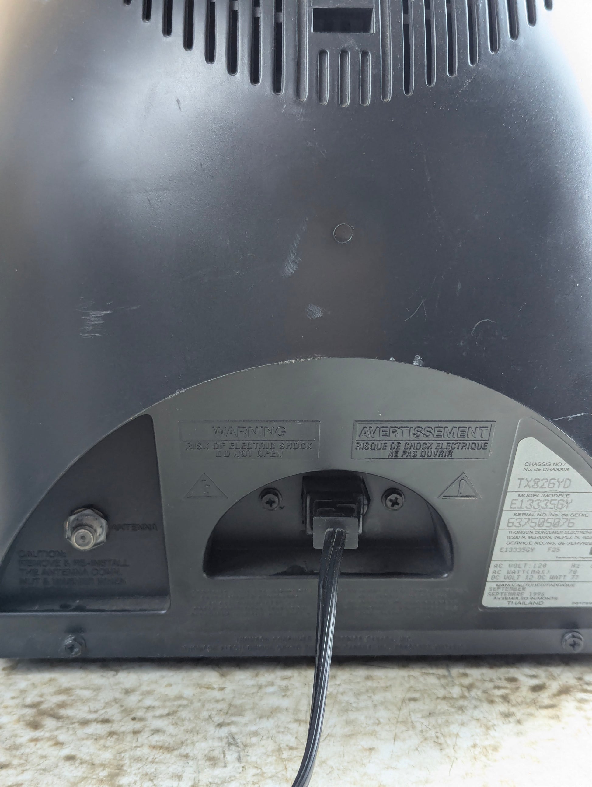 RCA 13" ColorTrak CRT TV AC/DC Power with Remote - view 3