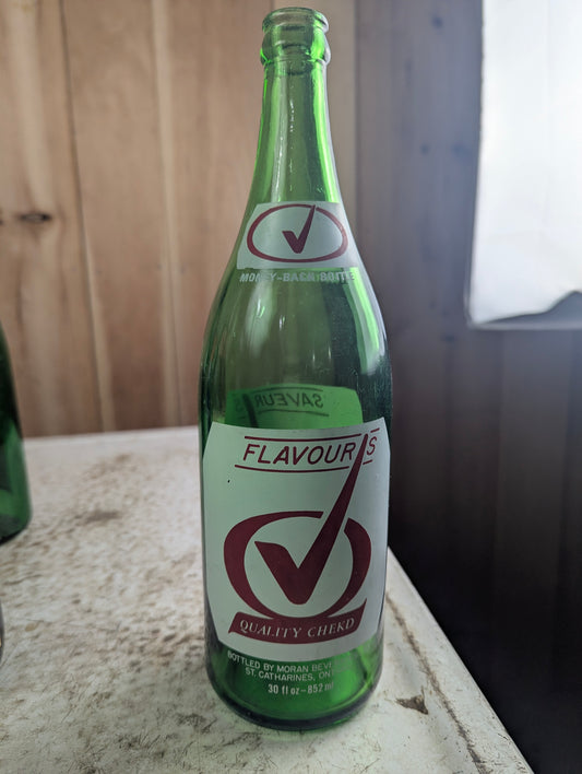 Vintage 30oz Flavours Green Glass ACL Soda Bottle