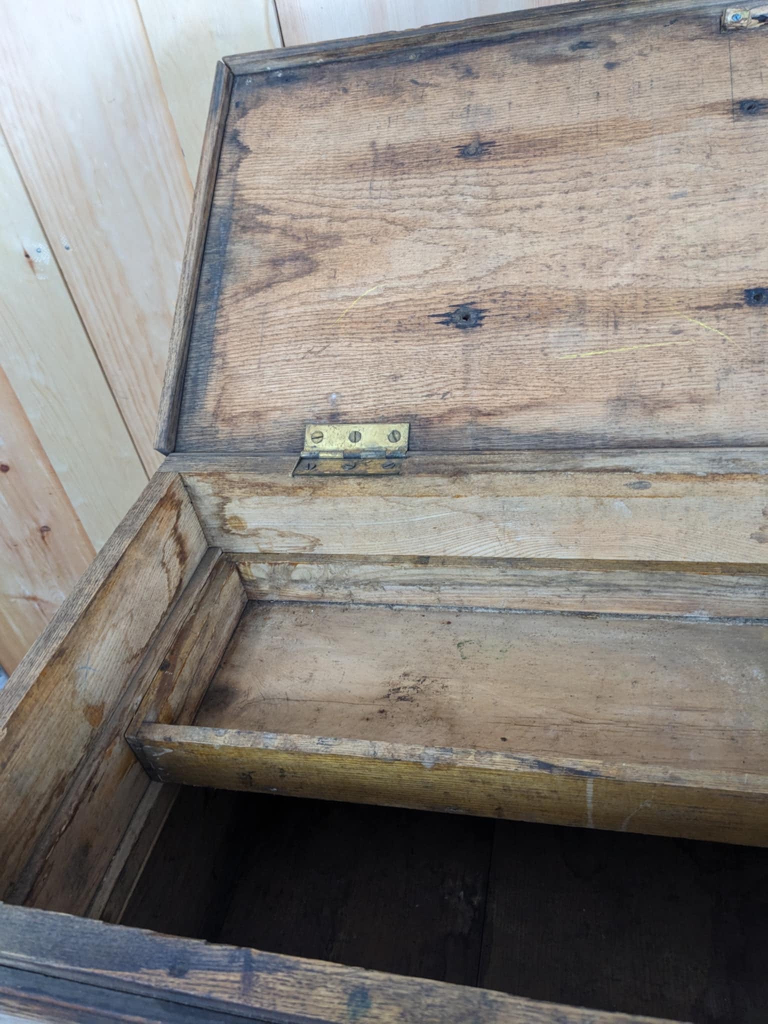 Rustic Wooden Carpenter’s Chest - view 5