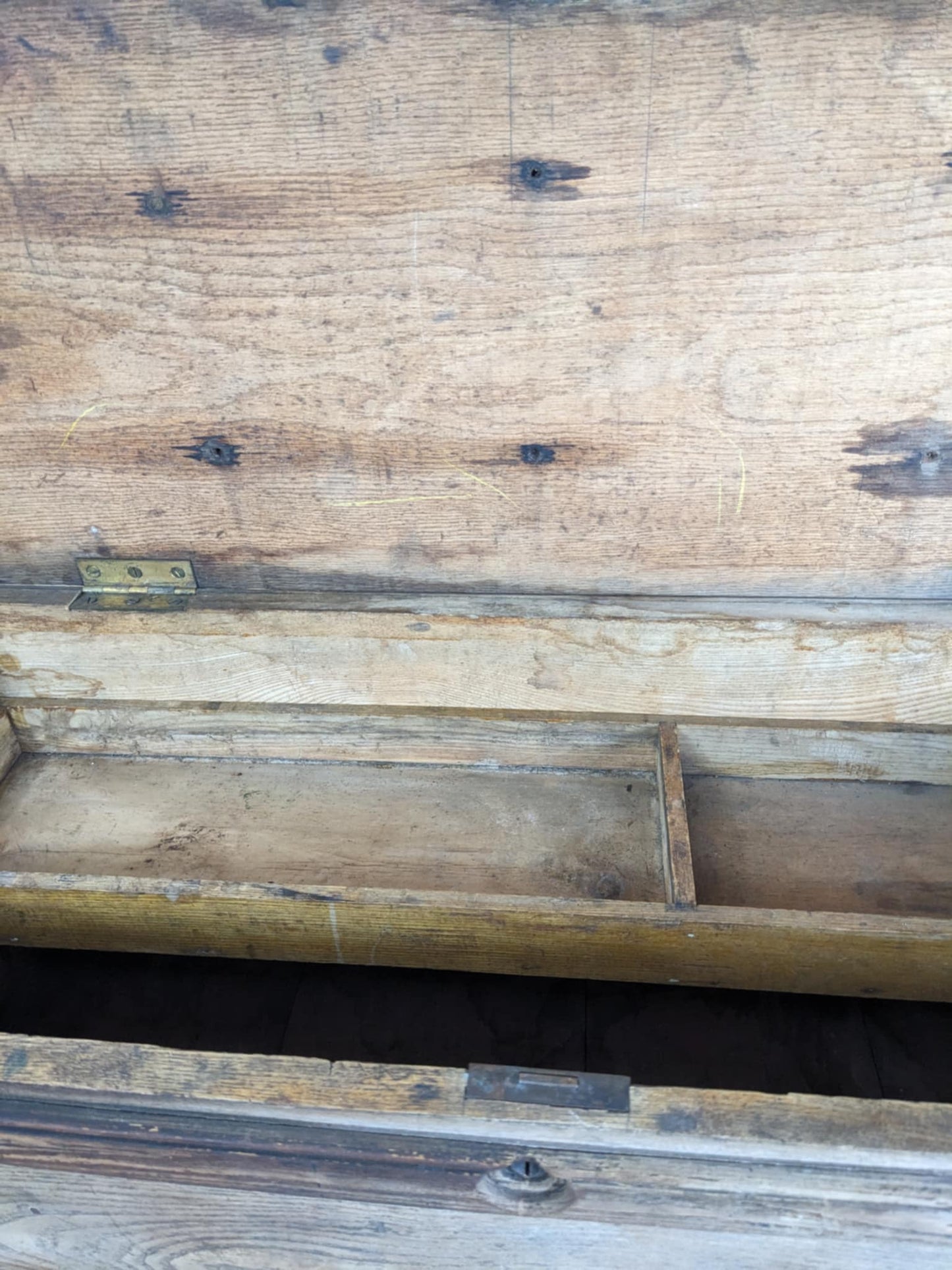 Rustic Wooden Carpenter’s Chest - view 6